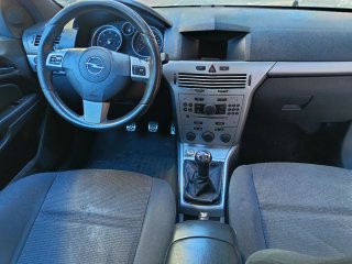 Opel Astra 2007
