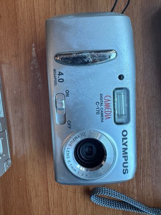 Lotto di 3 fotocamere digitali Nikon, Olympus, Oregon