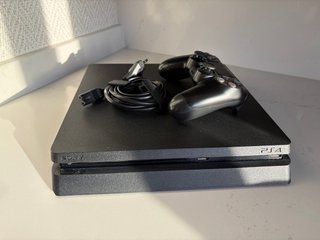 PS4 Slim 1TB Negra