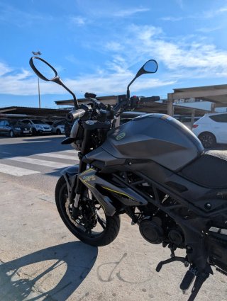 Benelli BN 125 Gris/Amarillo - 6500 km