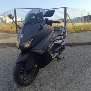 Yamaha TMAX 530 Maxi Scooter