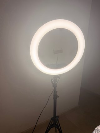 Aro de luz LED con trípode