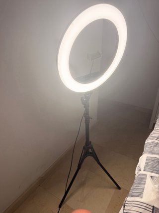 Aro de luz LED con trípode