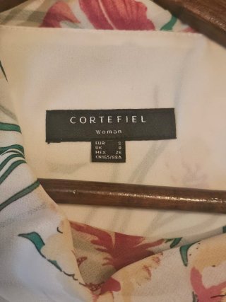 Blusa Cortefiel floral talla S