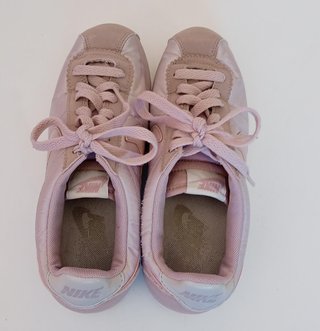 Zapatillas Nike Beige y Rosa