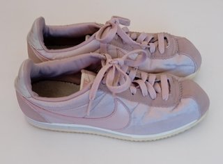 Zapatillas Nike Beige y Rosa