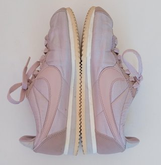 Zapatillas Nike Beige y Rosa