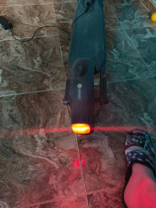 Patinete Ninebot Carga Máx 150 kg