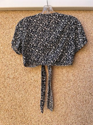 Shein Chaleco Flores Manga Corta Anudado