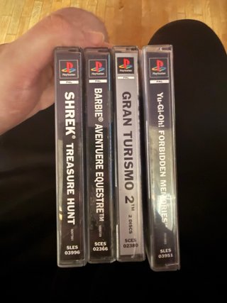 Lote 4 Juegos PS1: Shrek, Gran Turismo 2, Barbie,