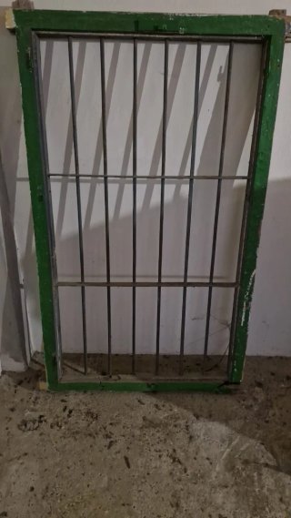 Reja de hierro antigua Medidas 0.90×1.50