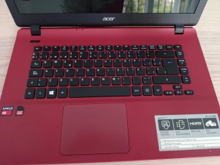 Portátil Acer Rojo