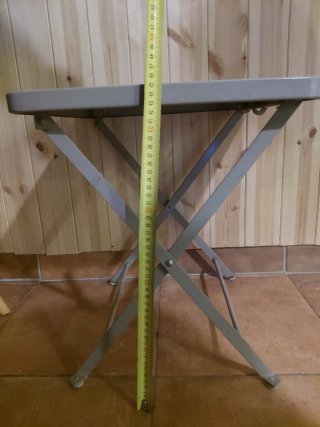 Mesa auxiliar plegable gris
