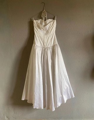 Vestido de novia vintage 90s encaje y pedrería.