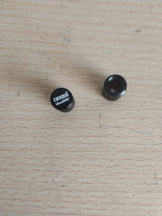 2 tappi per ruote derbi variant