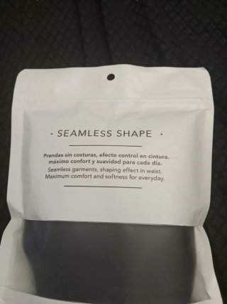 Tanga Gisela control abdomen negro