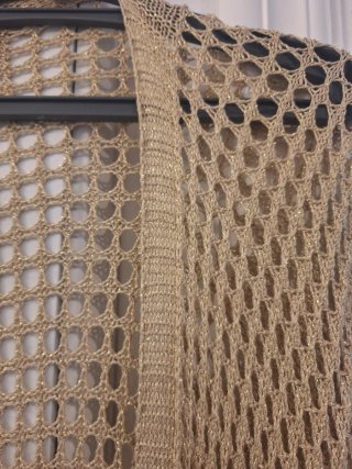 Chaqueta calada dorada talla única