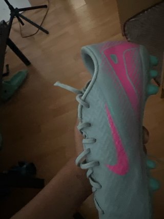 Botines Nike Grises y Rosas Talla 43,42