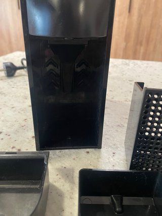 Cafetera Nespresso Negra
