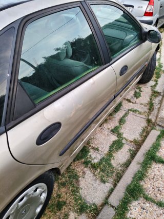 Renault Laguna 2000