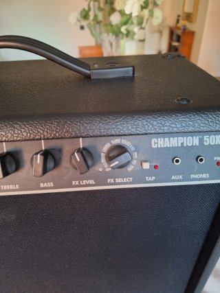 Amplificador Fender Champion 50XL