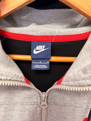 Sudadera Nike Advance15 Hoodie Gris Negra