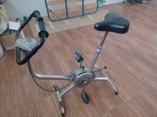 Bicicleta Estática CYCLOSTATIC