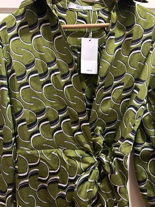 Vestido estampado Mango verde (estrenar) Negociabl