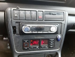 Audi 1102061 centralita motor uce 028906021ce a4