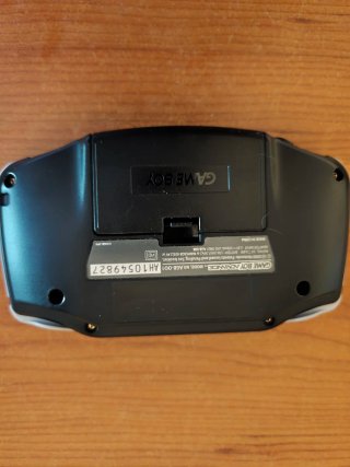 Game Boy Advance negra completa + Famicom Mini