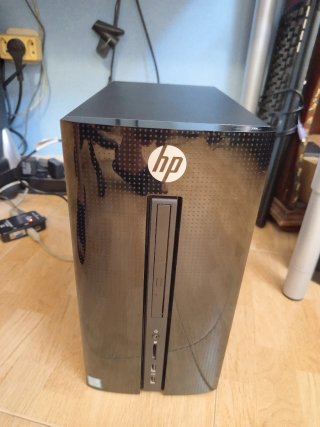 HP Desk 460 Intel i5 Nvidia 2GB, SSD
