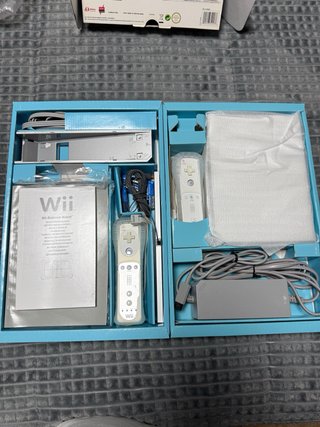 Consola Wii + 3 Juegos + Accesorios