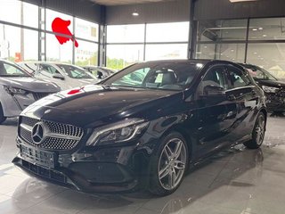 Mercedes Clase A A 180 AMG LED-Xenon Navi-Pro 1/2 Sport-Leather-Alcantara Camera Klima PDC AMG Line