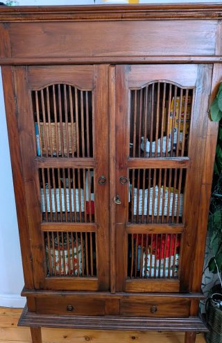 Mueble de madera