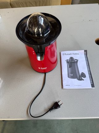 Exprimidor Eléctrico Russell Hobbs Rojo