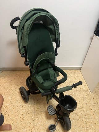 Triciclo infantil verde