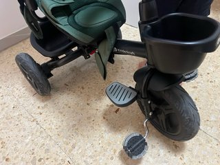 Triciclo infantil verde