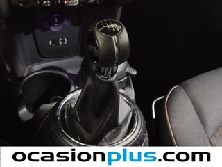 MINI MINI Cooper D 85 kW (116 CV)
