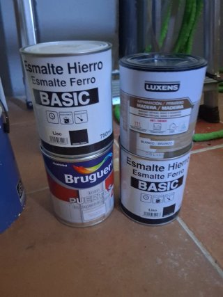 Lote Pintura Esmalte E Imprimación Bruguer Luxens