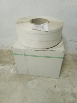 Fleje de polypropileno blanco.