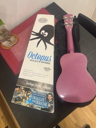 Ukulele viola con custodia Octopus
