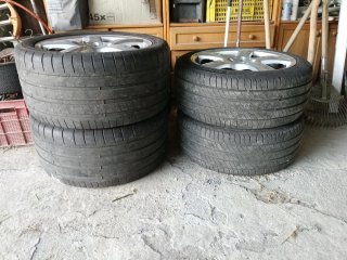 Vendo Llantas 18 Originales Mercedes con Neumátic