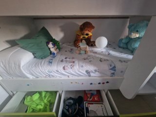 Literas infantiles madera con los dos colchones