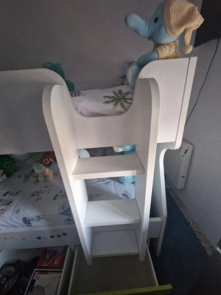 Literas infantiles madera con los dos colchones