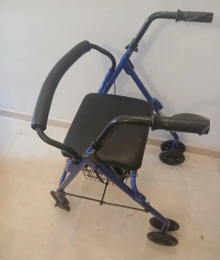 Andador APEX ROLLATOR CLASSIC freno Por Presión