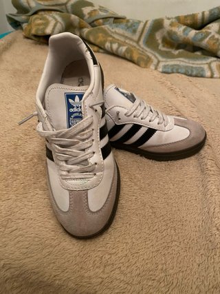 Zapatos Adidas Samba Blancos y Grises