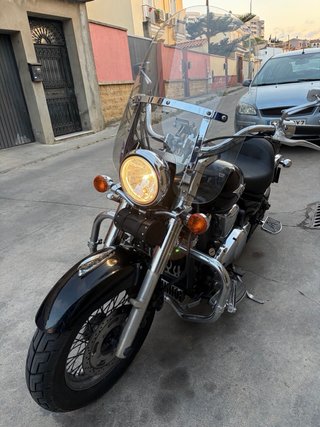 Kawasaki V900 Negra
