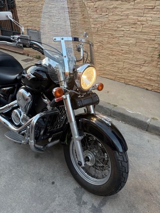 Kawasaki V900 Negra