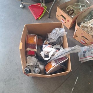 Lote repuestos coche clásico