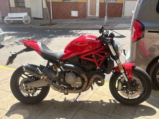 Ducati Monster 821 '19 Roja